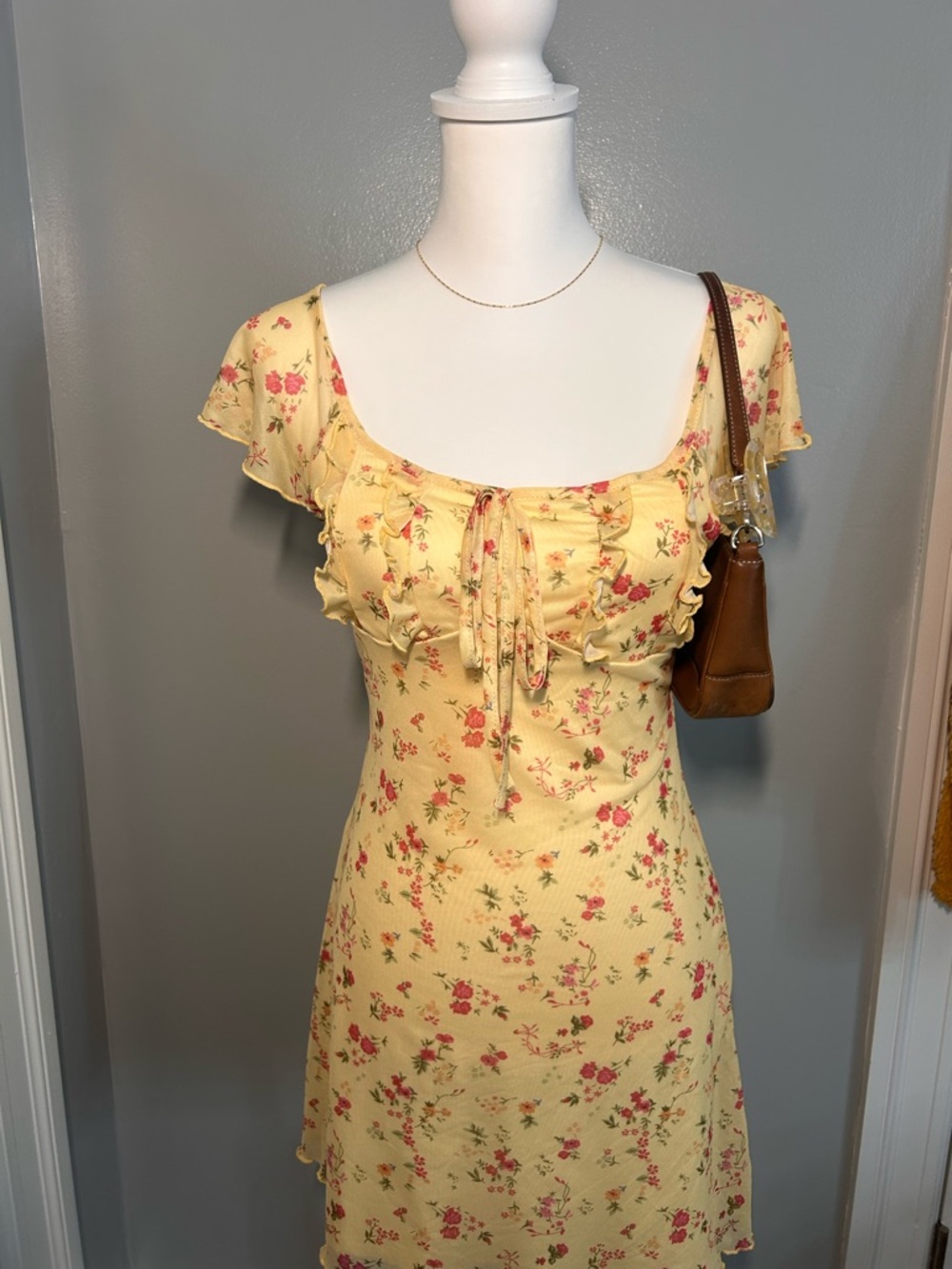 SHEIN Cream Floral Tie-Front Mini Dress